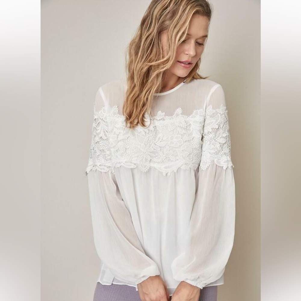 Express Off White Sheer Lace Combo Boho‎ Top. Size XS (152)